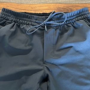 Men’s Lululemon Athletic pants. Size L. Joggers.